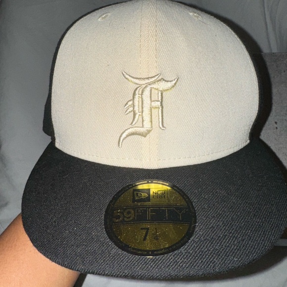 fitted caps - Picture 2 of 6